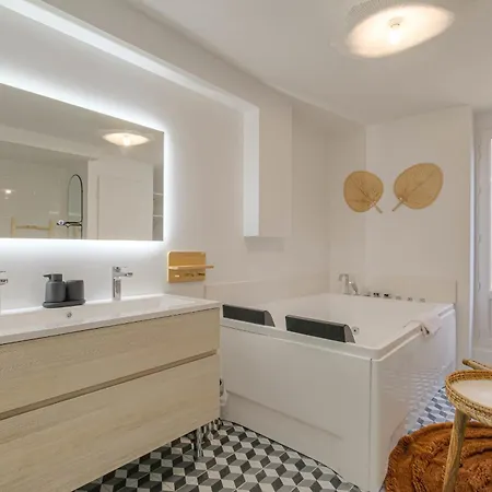 Expérience Xxl Balnéo Et Table De Massage * Villeurbanne