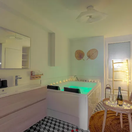 Appartamento Expérience Xxl Balnéo Et Table De Massage *